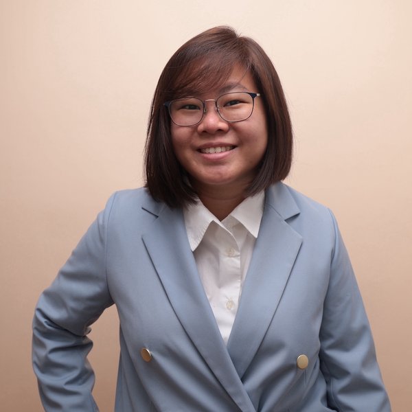 Charmaine Lee